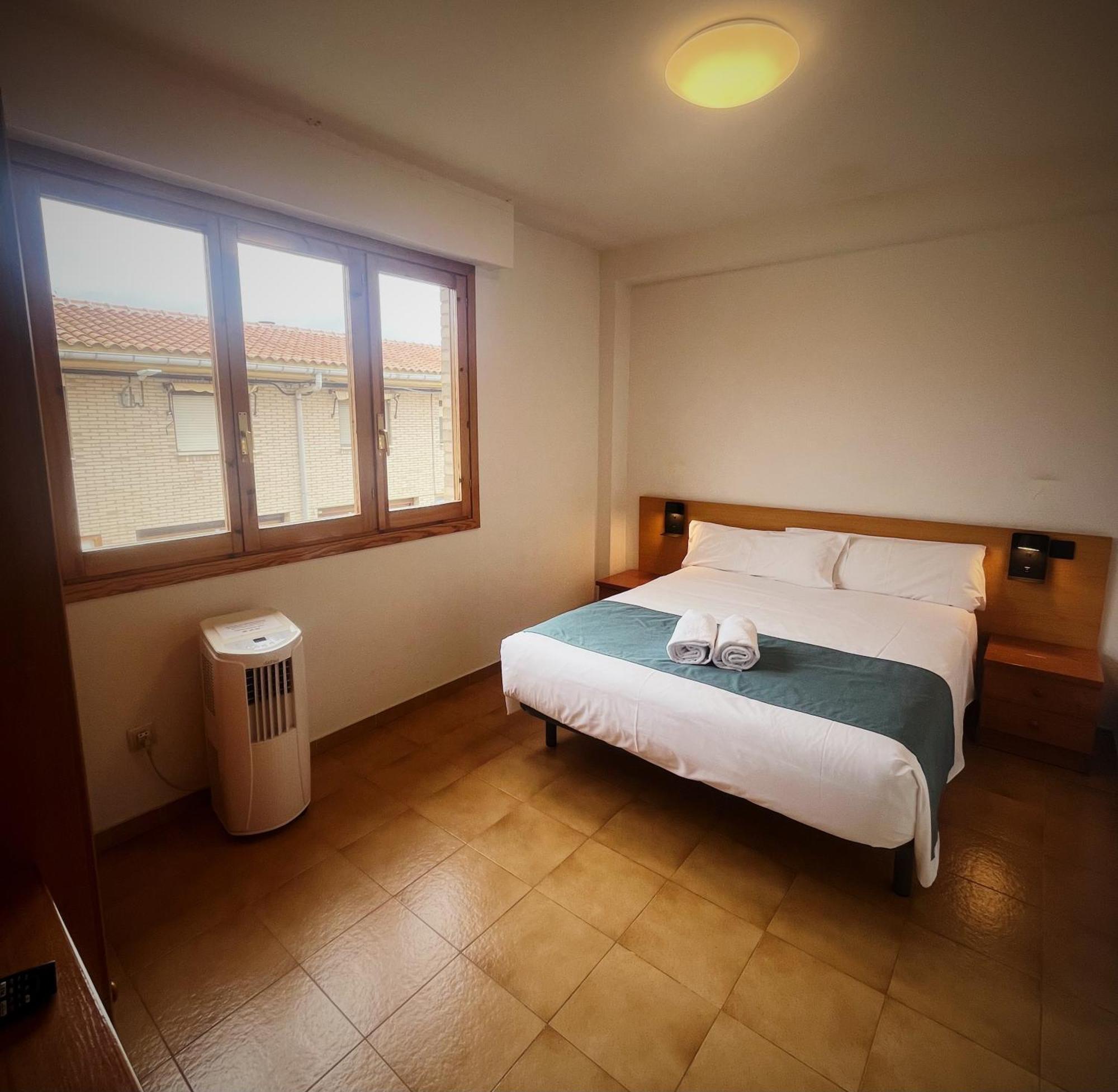 Hostal Legaz Funes Zewnętrze zdjęcie