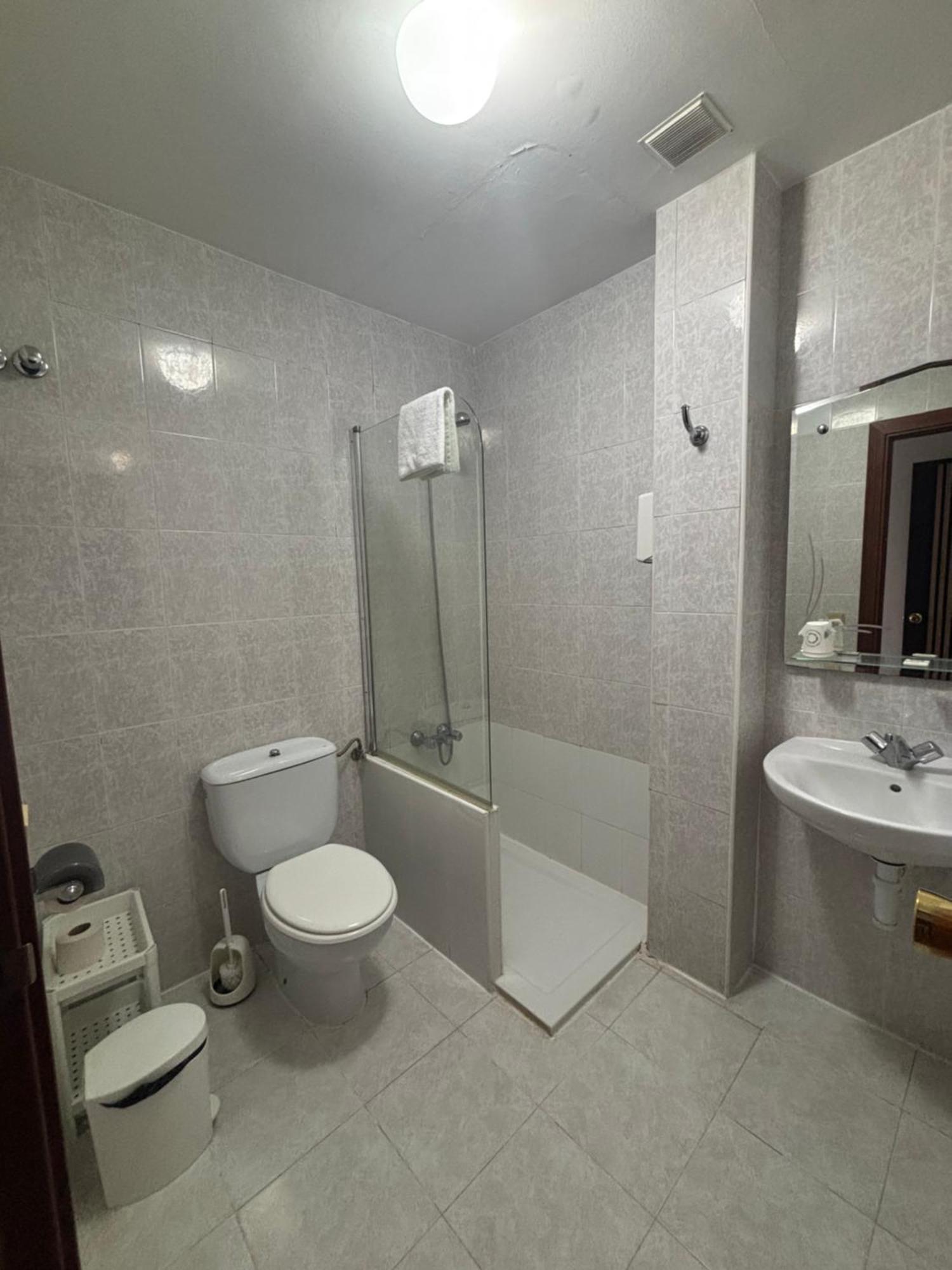 Hostal Legaz Funes Zewnętrze zdjęcie