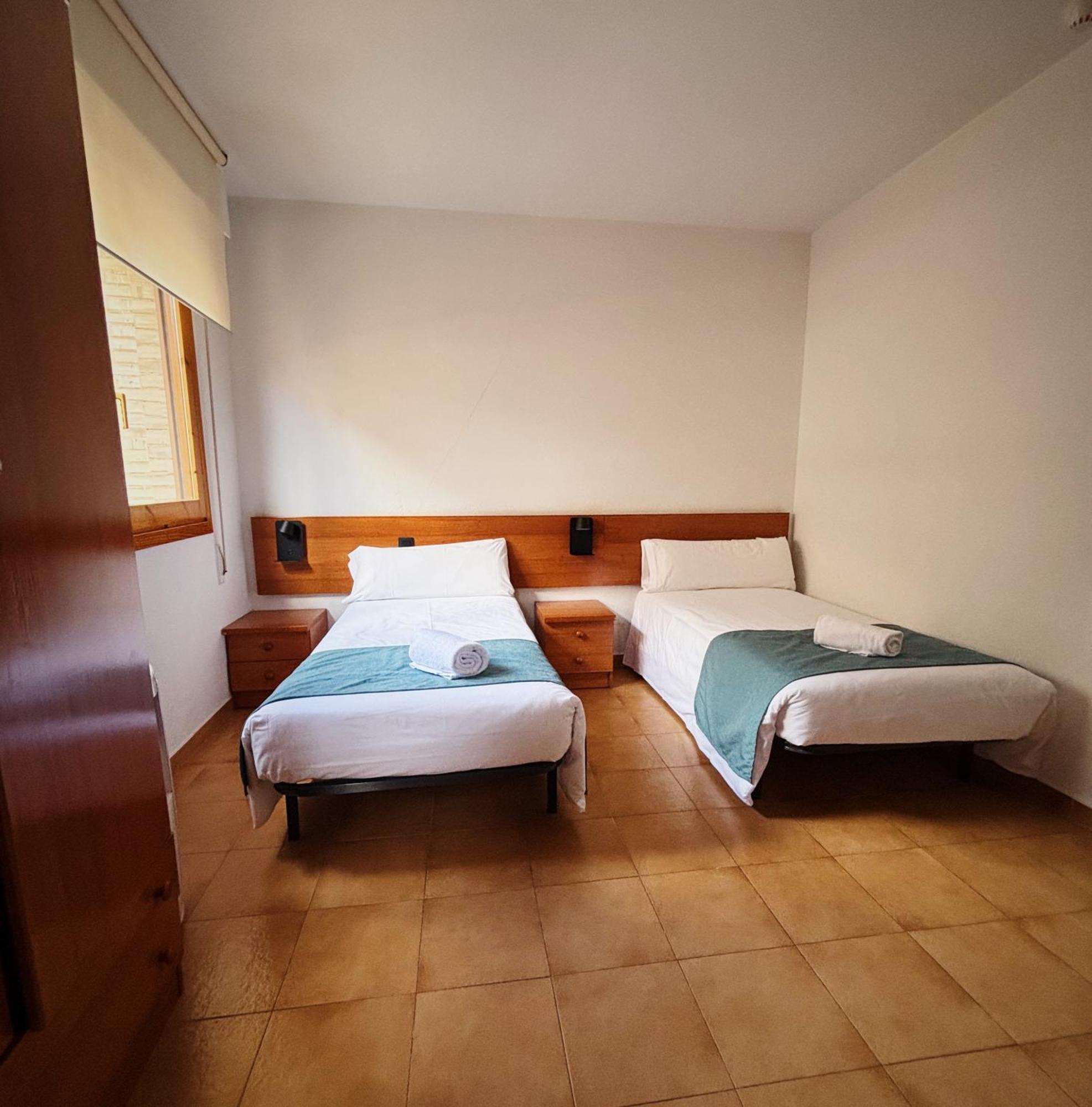Hostal Legaz Funes Zewnętrze zdjęcie